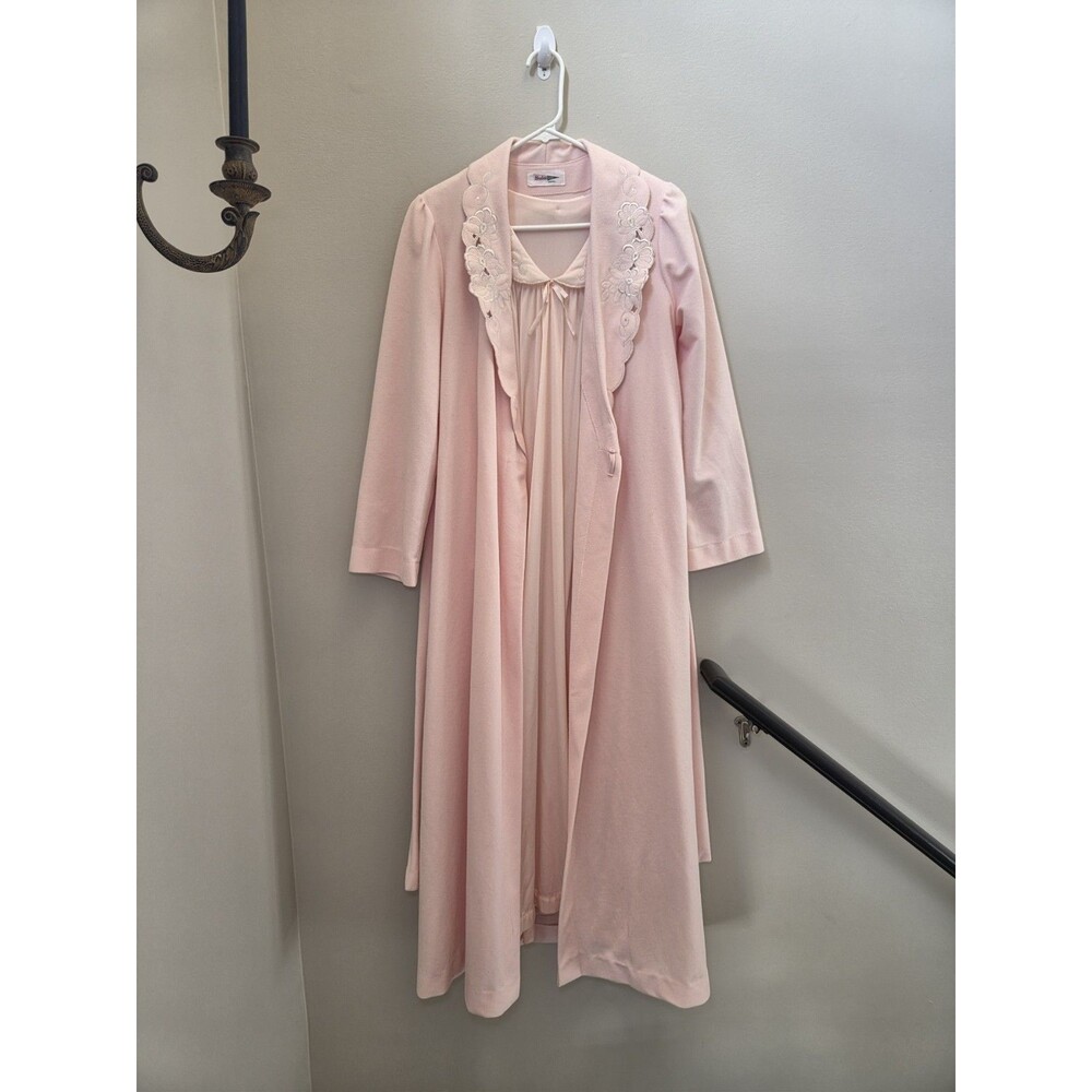 Vtg Shadowline Baby Pink Floral Embroidered Lingerie Nightgown Fleece Robe Set S